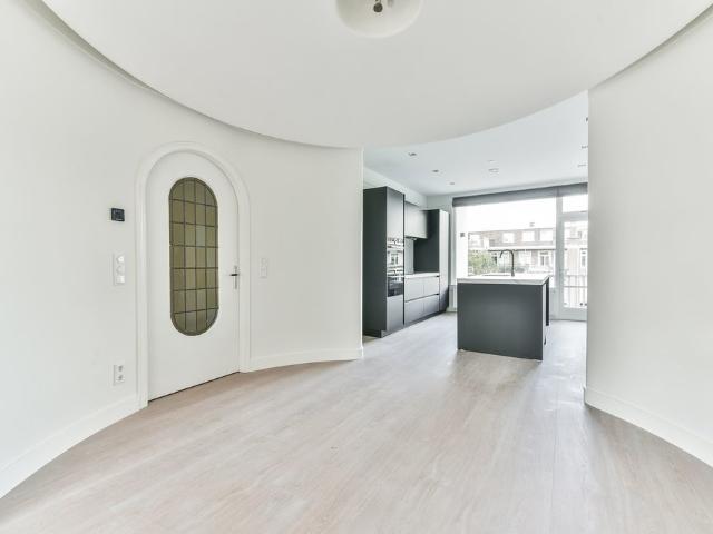 Courbetstraat 36 3