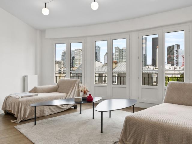 COURBEVOIE MARCEAU / SÉBASTOPOL 4 PIÈCES MEUBLÉ DE 88 m² BALCON PARKING CAVE