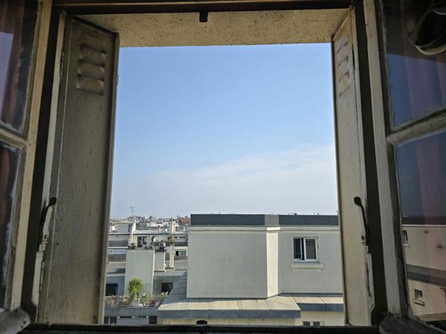 Courbevoie Bécon _Chambre de 7 m² avec vue dégagée