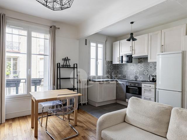 COURBEVOIE BECON CHARCOT 2 PIECES 43M2 335.000 euros FAI