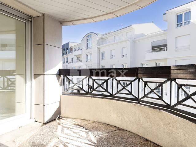 COURBEVOIE BECON 3 PIECES 90 m² + BALCON 630 000 € FAI