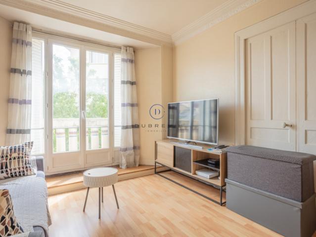 COURBEVOIE COEUR BECON 2 PIECES 43 M2 CAVE