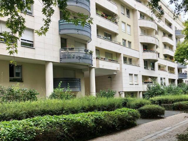 Courbevoie Location Appartement 92