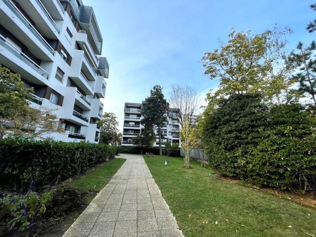 Courbevoie Location Appartement 92
