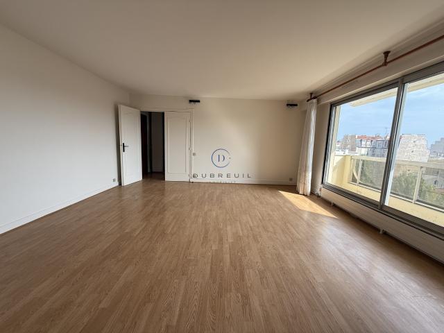 COURBEVOIE PARC DE BECON BEAU 2 PIECES DE 54 M2 AVEC BALCON ET PARKING