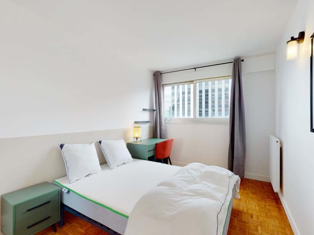 Courbevoie Saisons Private Room 6