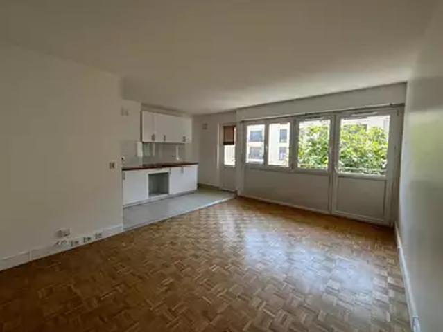 Courbevoie 92400 Achat / Vente appartement 3 pièces t3 balcon