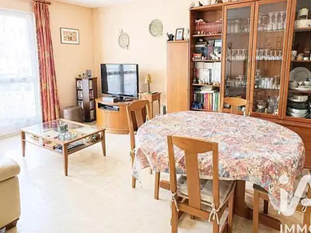 Courbevoie 92400 Achat / Vente appartement 3 pièces t3 parking