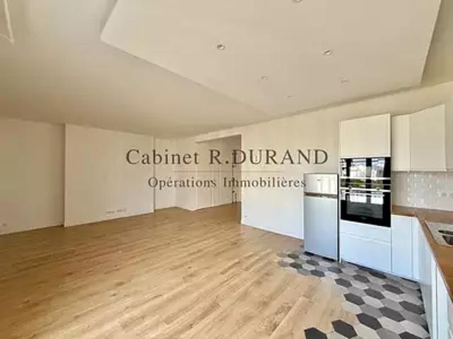 Courbevoie 92400 Achat / Vente appartement 3 pièces t3 parking