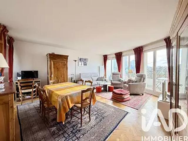 Courbevoie 92400 Achat / Vente appartement 5 pièces t5 au dernier étage parking