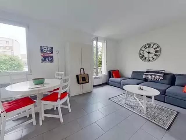 Courbevoie 92400 Location appartement 2 pièces t2 au dernier étage