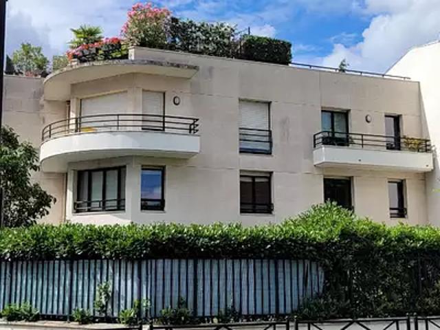 Courbevoie 92400 Location appartement 2 pièces t2 cave parking