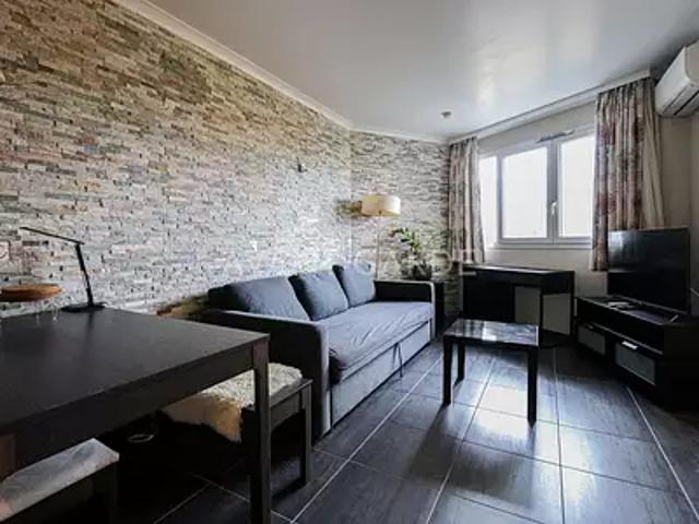 Courbevoie 92400 Location appartement 2 pièces t2 terrasse