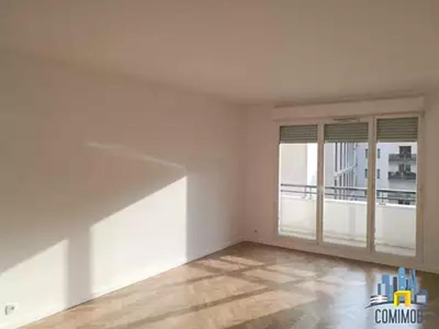 Courbevoie 92400 Location appartement 3 pièces t3