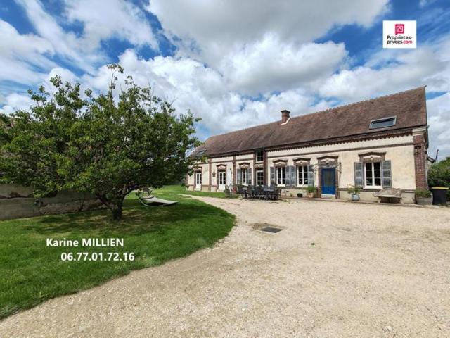 COURDEMANCHE 27320 Maison individuelle avec dépendances 6 chambres 1 étage Terrain et partie boisée 621 000 HAI
