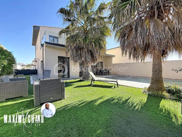 COURNONTERRAL Maison contemporaine de 160 m2 avec piscine