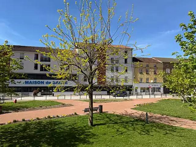 Cours 69470 Location appartement 3 pièces t3