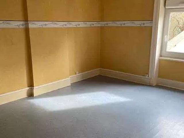 Cours la Ville 69470 Location appartement 3 pièces t3 au dernier étage