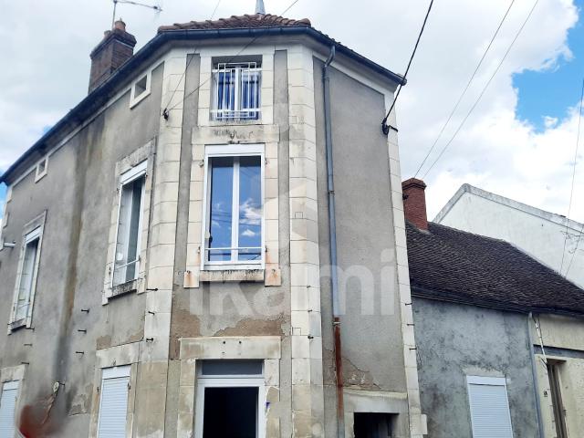 COURSON LES CARRIERES IMMEUBLE DE RAPPORT