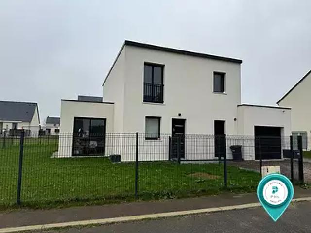 Courseulles sur Mer 14470 Location maison 6 pièces t6 au dernier étage