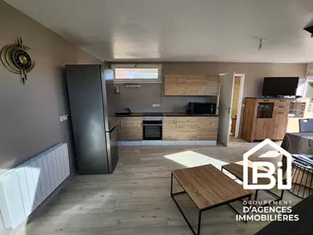 Courseulles sur Mer 14470 Location appartement 2 pièces t2 au dernier étage terrasse