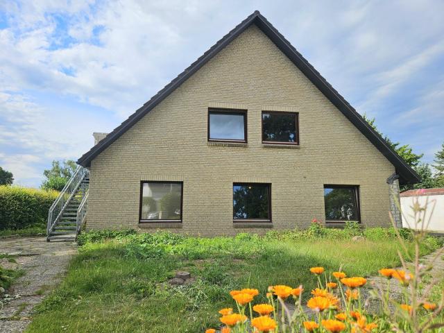 COURTAGEFREI* Freie, modernisierte 2 Zimmer Wohnungen in PI Thesdorf
