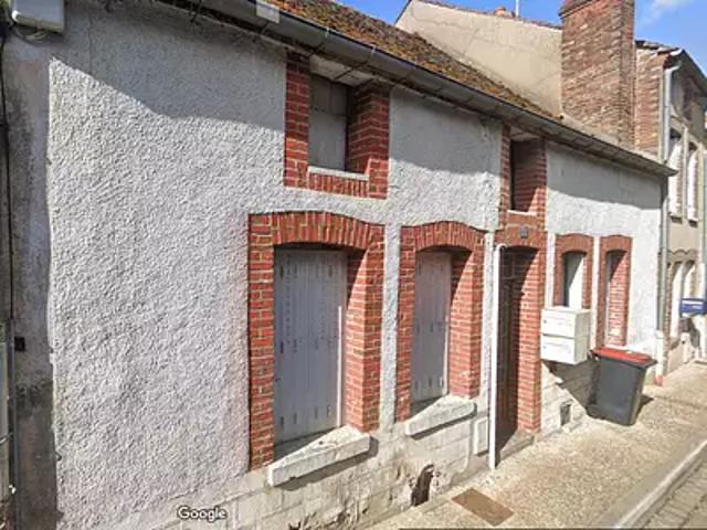 Courtenay 45320 Achat / Vente maison 4 pièces t4 au dernier étage cave