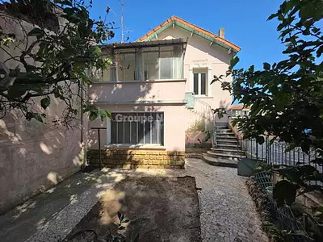 Courthézon 84350 Achat / Vente maison 4 pièces t4 au dernier étage terrasse