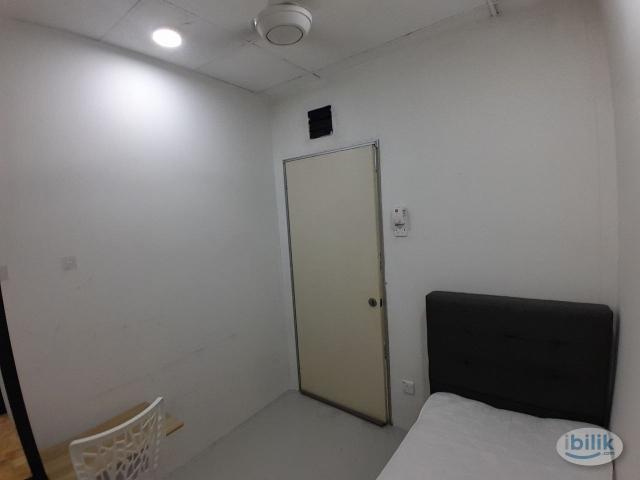 [Courtyard 3] 24 hours Free Aircond! Shoplot Single Room Share Bathroom Near Sunway Nexis, Giza, IOI Damansara