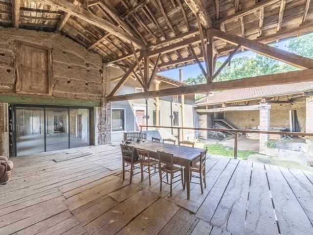 Courzieu, propriété au coeur des monts du Lyonnais