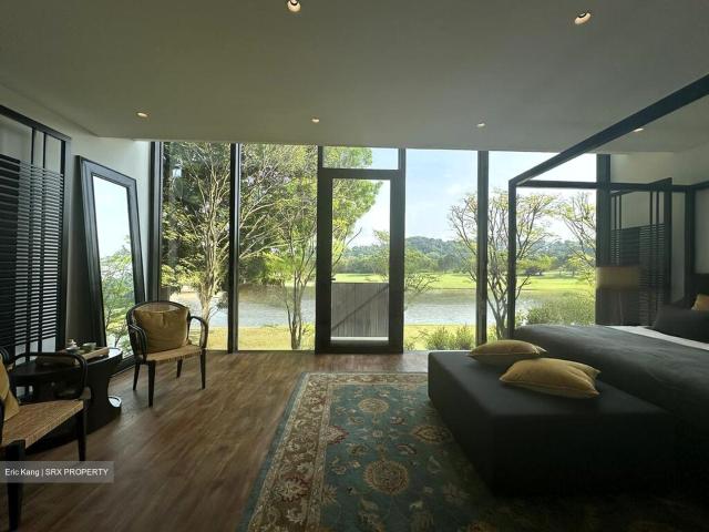 Cove Drive D4, Condominium