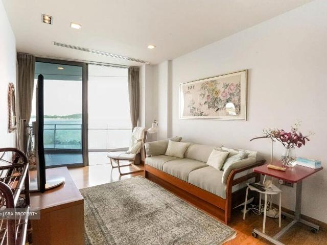 Cove Grove D4, Condominium