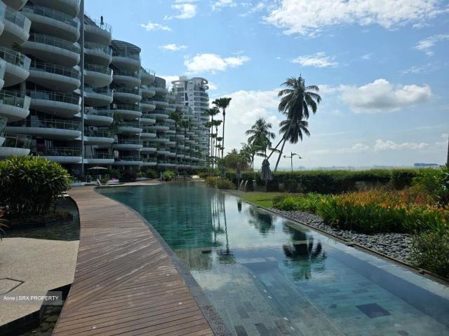 Cove Grove D4, Condominium
