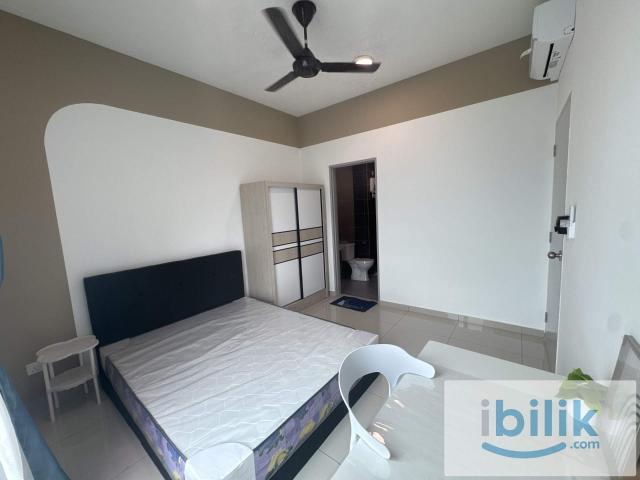 Cozy Master Bedroom [2 mins to LRT Salak Selatan]