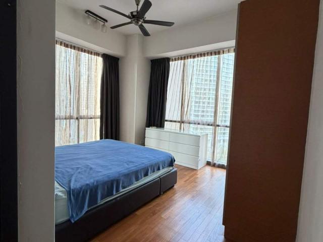 Cozy master bedroom 5 minutes walk to KLCC