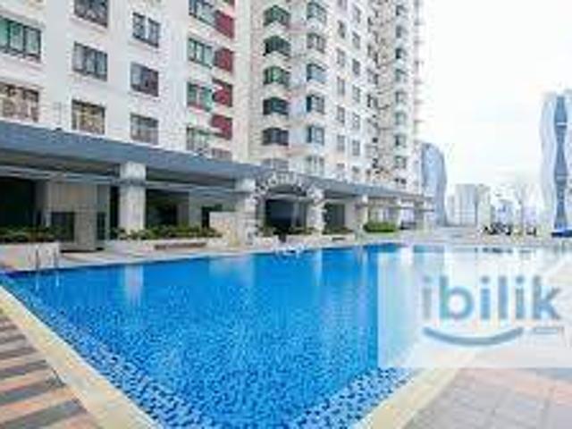 Cozy Master Room at Rafflesia Sentul Condo, 6 minutes walk to LRT Sentul Female Unit