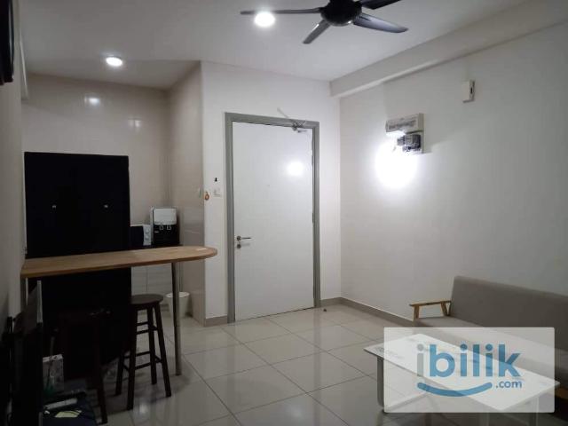 Cozy Medium Room at Rafflesia Condominium, 400M to LRT Sentul Timur