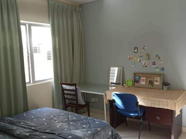 Cozy Medium Room at Suriamas Condominium, Bandar Sunway
