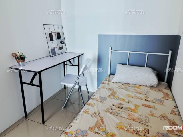 Cozy Middle Room to rent