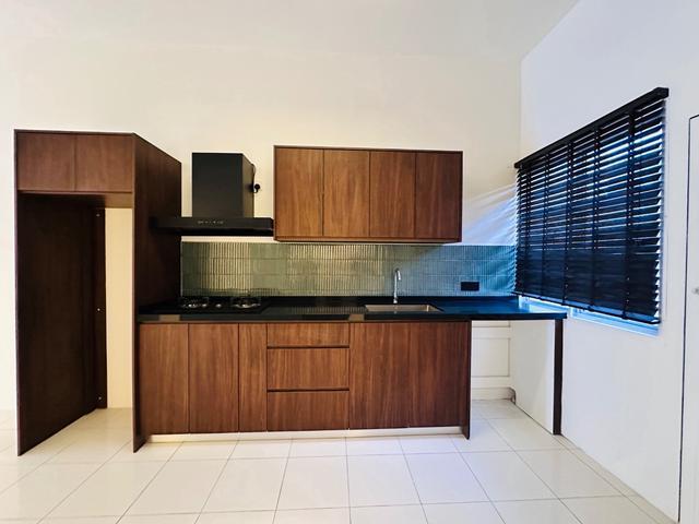 Cozy New Unit 1 Storey Kita Mesra Cybersouth Dengkil