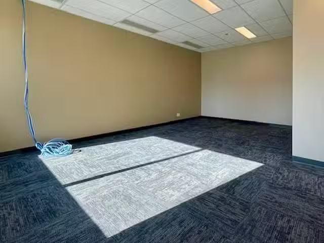 Rental! Office for lease in Abbotsford, Abbotsford, 204 1925 M.