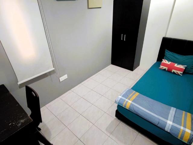 Cozy AC room, Male only, 8mins to Publika, Low Deposit Menara Duta 2
