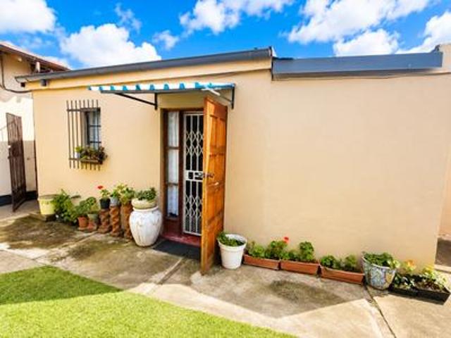 cozy & affordable 1 bedroom unit