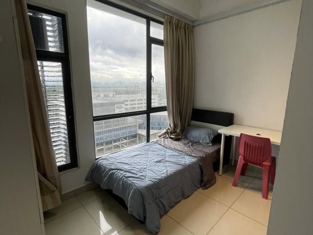 Cozy & Affordable FEMALE UNIT Single Room to Rent @ GLENMARIE