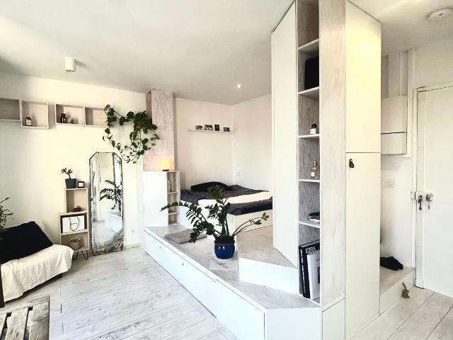 Cozy and bright studio in Montmartre