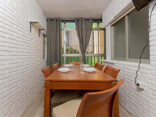 Cozy and bright room on Avenida Peñarrocha