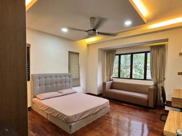 Cozy and Spacious Rooms at Cyber Heights Villa, Cyberjaya near Dpulze MMU Tamarind Shaftsbury UOC
