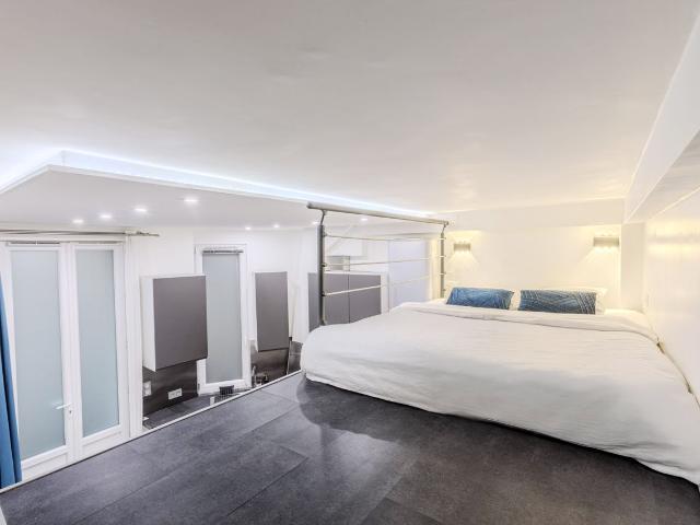 Cozy apartment close Luxembourg Garden, Paris Amsterdam Apartments for Rent