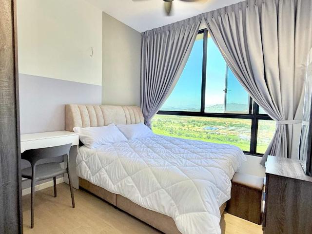 Cozy Batu Kawan Middle Room For Rent