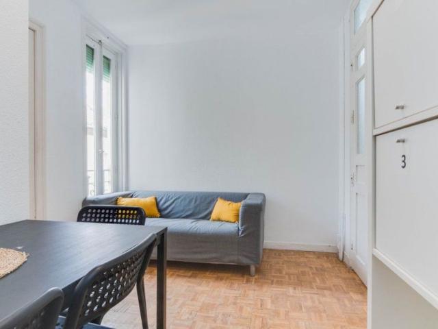 Cozy bedroom in Calle Hermosilla